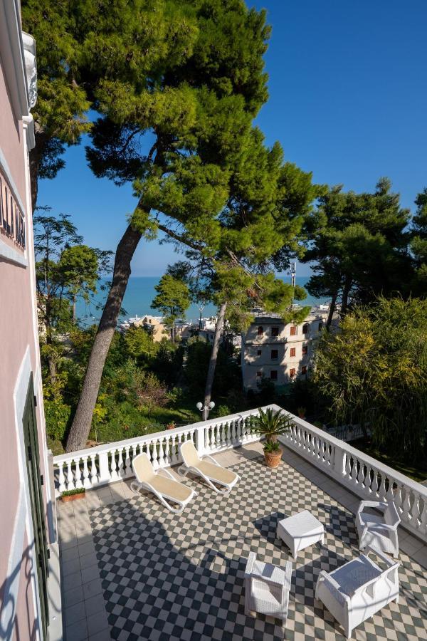 Park Hotel Villa Maria San Menaio Exterior foto