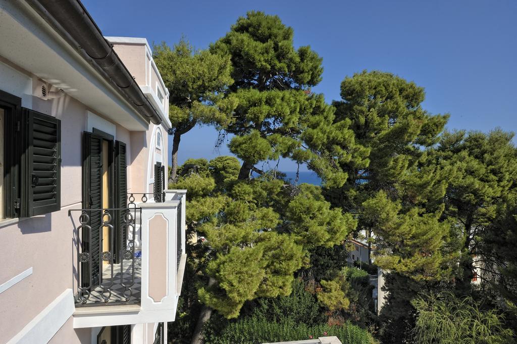 Park Hotel Villa Maria San Menaio Cameră foto